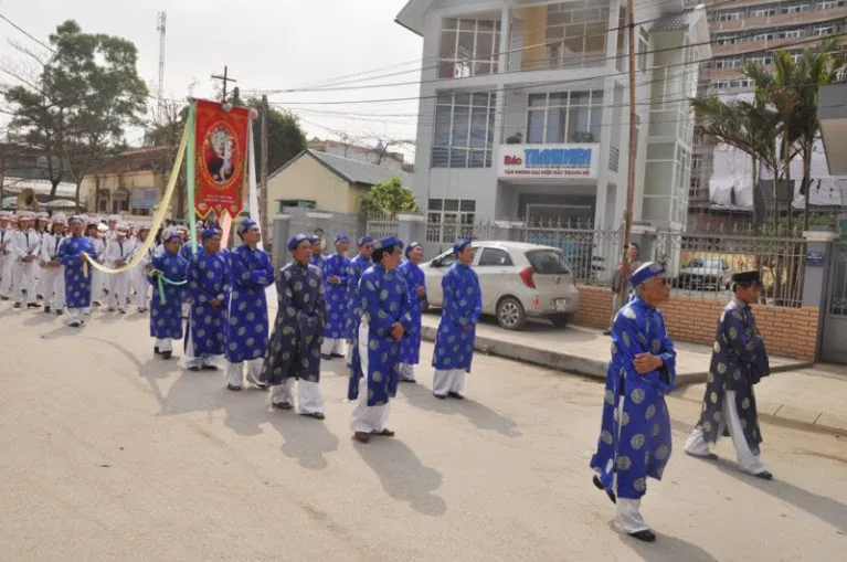 Illustration: Inculturation in Action: Vietnamese Catholic Traditions and National Celebrations Illustration: Inculturation in Action: Vietnamese Catholic Traditions and National Celebrations
