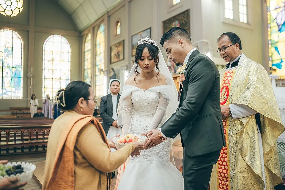 Illustration: Tet and Family Devotions: Catholic Traditions in Vietnamese Homes