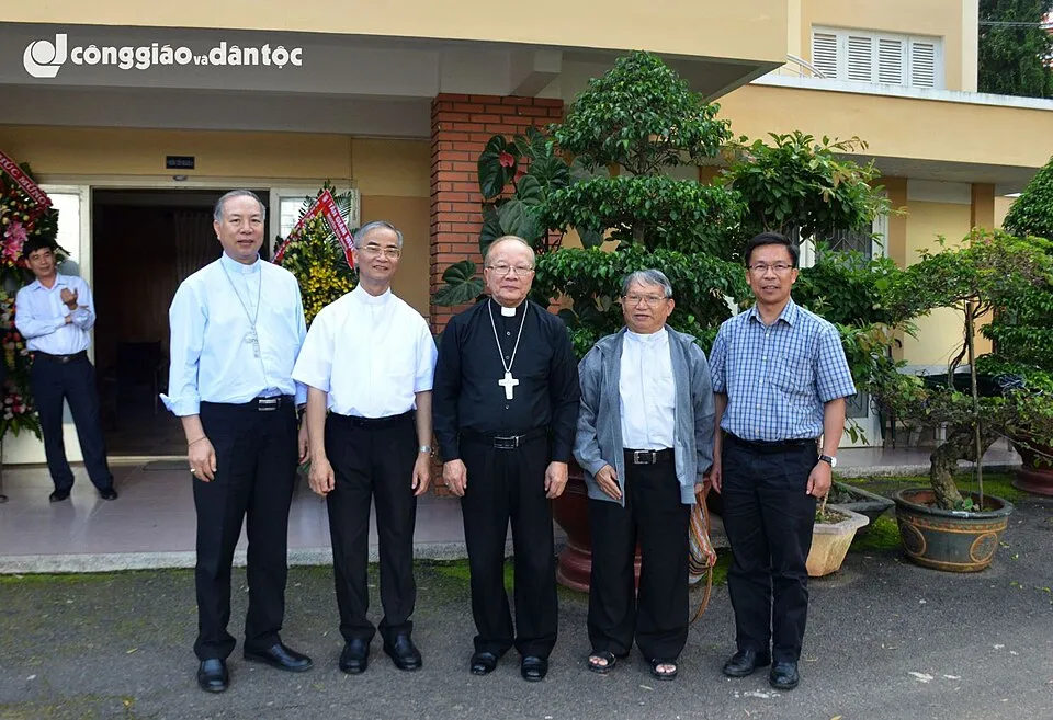 Illustration: Vietnamese Bishops' 2025-2026 Family Values Initiative: Answers for Catholic Households