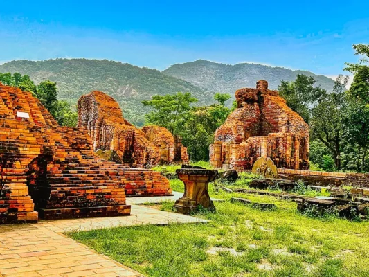 Illustration: Vietnam's 27 Dioceses: Complete Pilgrimage Site Directory